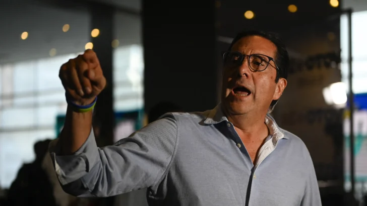 EEUU le retira visa al expresidente Martín Torrijos y excandidato Lombana