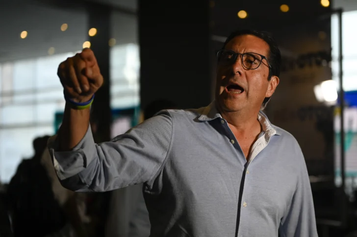 EEUU le retira visa al expresidente Martín Torrijos y excandidato Lombana