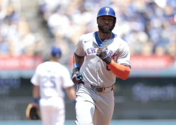 Dodgers empatan con remontada a los Mets y Manny Machado conectó su jonrón 350
