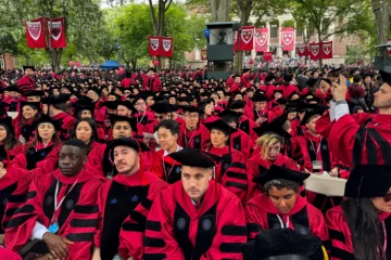 Angustia en Harvard por prohibición de Trump a dar visas a alumnos extranjeros