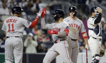 Rafael Devers eleva a los Medias Rojas y Manny Machado a los Padres Rafael Devers eleva a los Medias Rojas y Manny Machado a los Padres