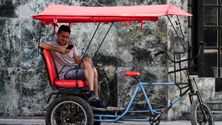 Protesta de universitarios en Cuba refleja demandas sociales por la dolarización