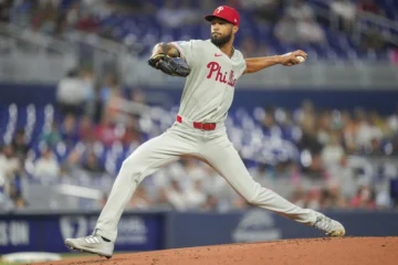 Dominicano Cristopher Sánchez brilla con luz propia