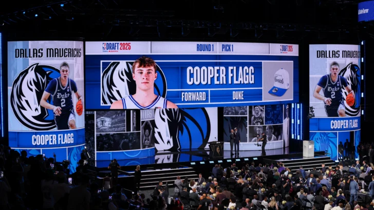 Los Dallas Mavericks eligen a Cooper Flagg con número uno del draft de la NBA