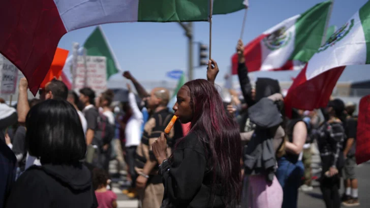 Las protestas contra la política migratoria de Trump se extienden a varias ciudades de EEUU