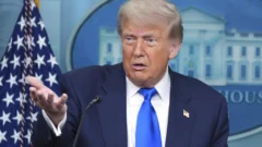 Trump dice que bombardearía Irán nuevamente si retoman actividades nucleares