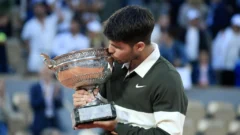 Alcaraz, favorito para ganar su tercer Wimbledon, con Sinner y Djokovic como principales adversarios