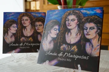 Superintendencia de Seguros entrega nueva edición del poema Amén de Mariposas a Museo Hermanas Mirabal