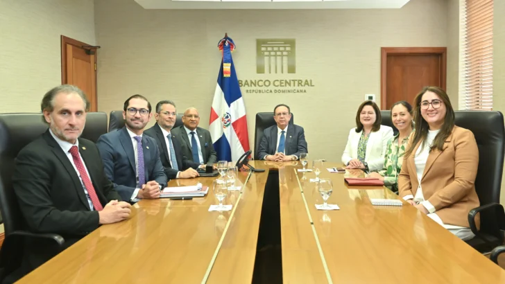 Valdez Albizu destaca clima de inversión de RD en reunión con el Citi Bank