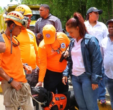 Continúa la búsqueda de la niña de 5 años arrastrada por una cañada en Santo Domingo Norte