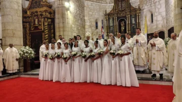 Celebran ceremonia de consagración de diez vírgenes en el Camino Neocatecumenal