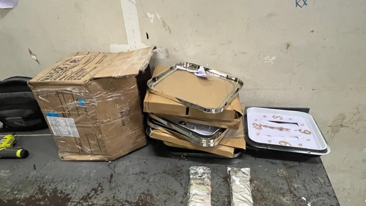 DNCD decomisa 300 gramos de cocaína ocultos en reloj enviado a Estados Unidos