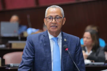 Diputado Pedro Martínez denuncia maltrato sistemático a dominicanos en Puerto Rico