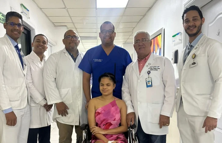 Egresada la última paciente del desplome en Jet Set tras dos meses hospitalizada