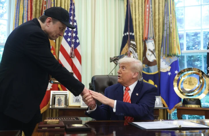 El 'bromance' Trump-Musk se derrumba entre acusaciones mutuas por el plan fiscal