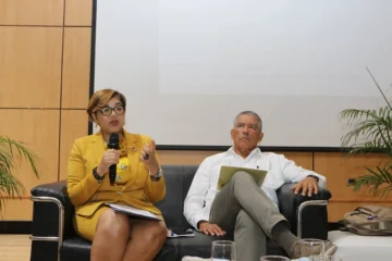 Especialistas abogan por reformar currículo educativo para fortalecer ciudadanía democrática