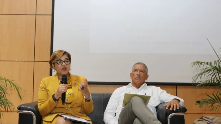 Especialistas abogan por reformar currículo educativo para fortalecer ciudadanía democrática Especialistas abogan por reformar currículo educativo para fortalecer ciudadanía democrática