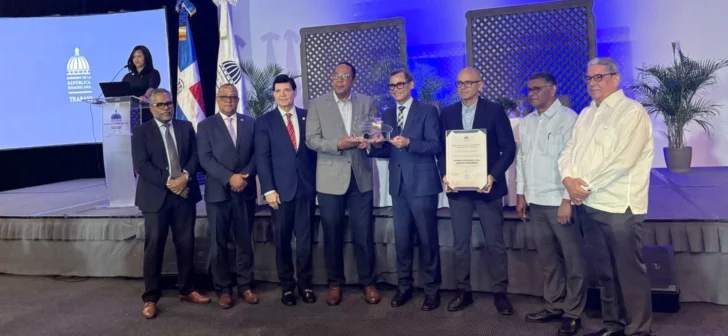 César Iglesias recibe premio nacional por su excelencia en seguridad laboral