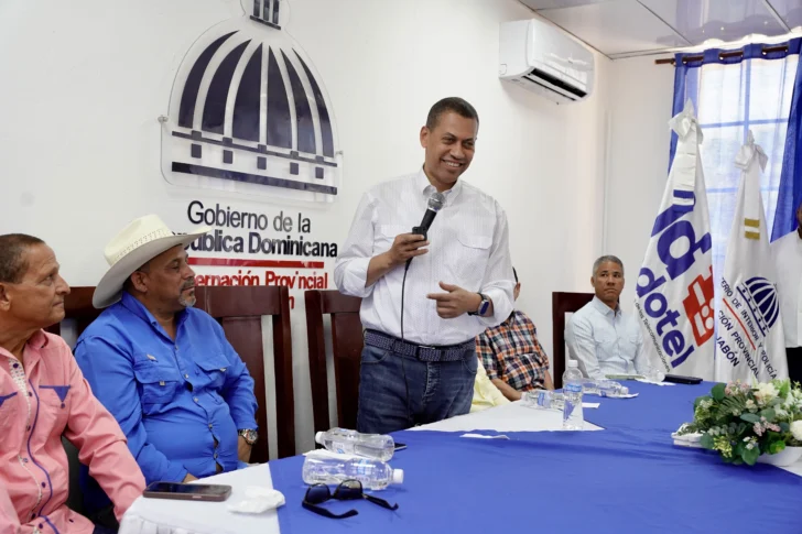 IMG_7205-728x485 Guido Gómez Mazara escuchando las inquietudes de los comunitarios.