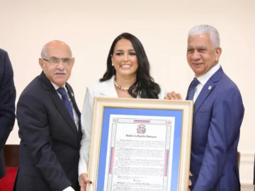 Senado de la República reconoce trayectoria de Celinés Toribio