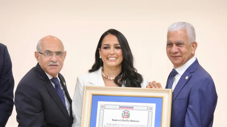 Senado de la República reconoce trayectoria de Celinés Toribio
