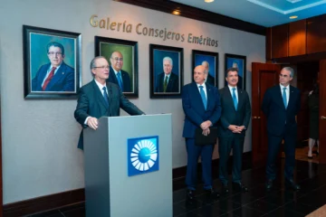 Grupo Popular reconoce a Marino D. Espinal como consejero emérito