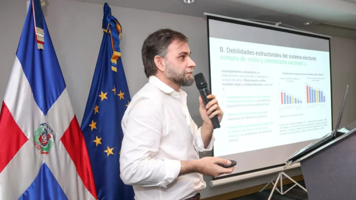 PC presenta propuesta para elevar equidad en representación legislativa PC presenta propuesta para elevar equidad en representación legislativa