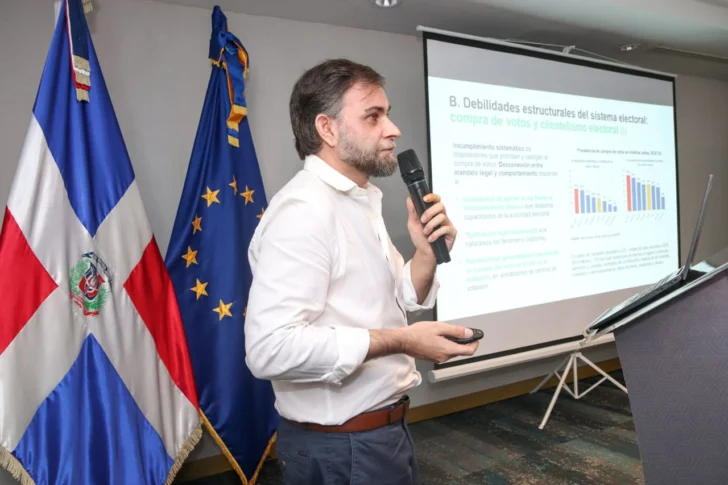 PC presenta propuesta para elevar equidad en representación legislativa