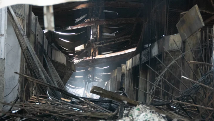 “No quedó nada, fue pérdida total”: comerciantes del Merca Santo Domingo claman por apoyo tras incendio “No quedó nada, fue pérdida total”: comerciantes del Merca Santo Domingo claman por apoyo tras incendio