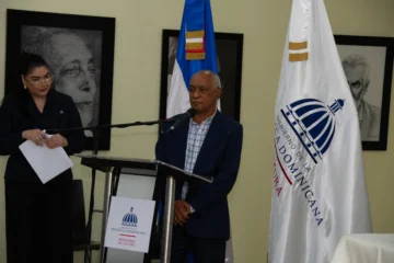 José Enrique García, primer dominicano en ganar el Premio Internacional Pedro Henríquez Ureña José Enrique García, primer dominicano en ganar el Premio Internacional Pedro Henríquez Ureña