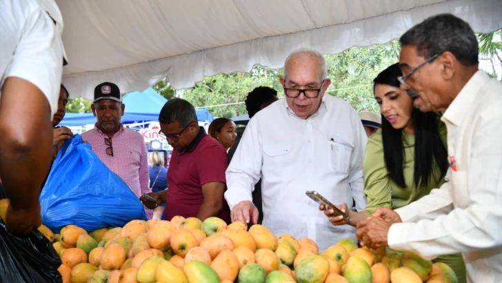 Banco Agrícola financia producción de mangos con RD$602.3 millones