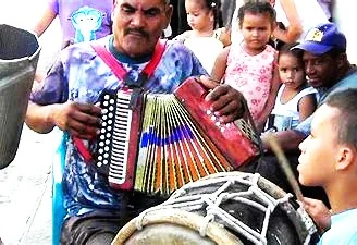  Merengue típico