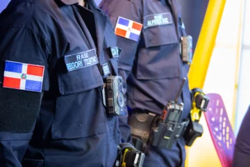 Métodos importados y las contradicciones legales dificultan la reforma policial, según experto