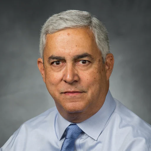  Orlando Alba.