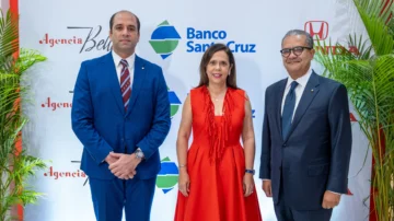 Banco Santa Cruz y Agencia Bella impulsan soluciones de financiamiento para adquisición de vehículos