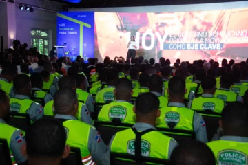 Gobierno presenta plan “RD SE MUEVE”: regulará giros, parqueos y horarios para mejorar el tránsito