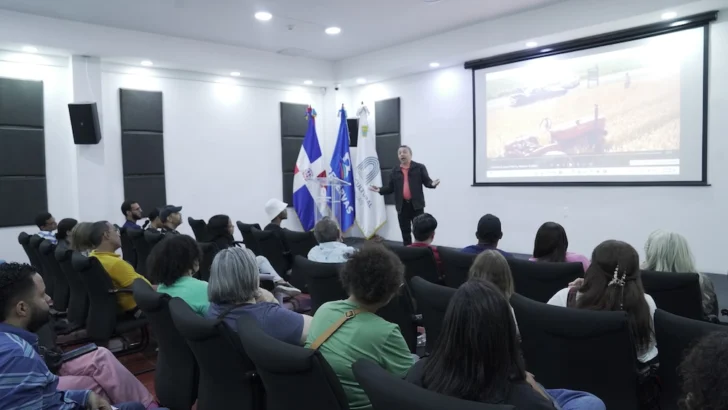 ADOPRESCI y el Centro Cultural Banreservas promueven mirada crítica al cine con taller formativo