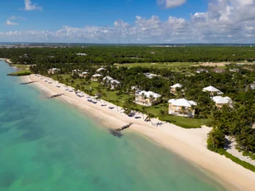 Tortuga Bay Puntacana consolida su liderazgo en lujo con el distintivo Cinco Diamantes de la AAA