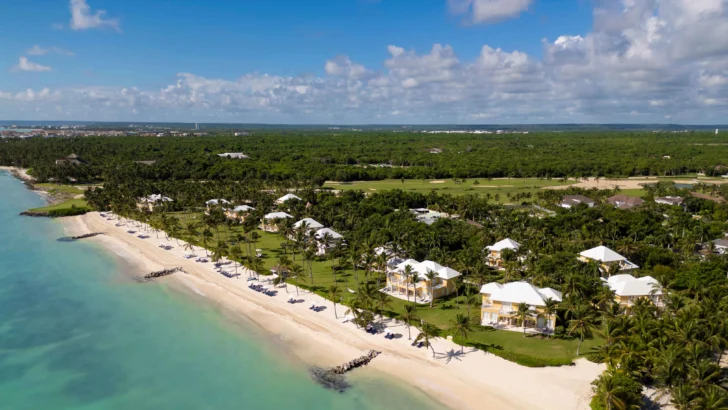 Tortuga Bay Puntacana consolida su liderazgo en lujo con el distintivo Cinco Diamantes de la AAA