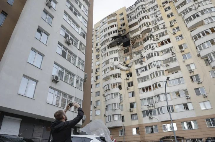Rusia responde a las últimas operaciones de Kiev con un ataque masivo que deja 4 muertos
