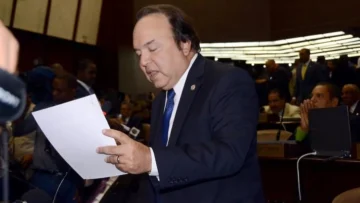 Vinicio Castillo respalda otorguen visas temporales para trabajadores haitianos