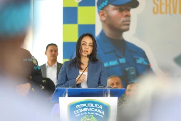  Faride Raful, ministra de Interior y Policía.