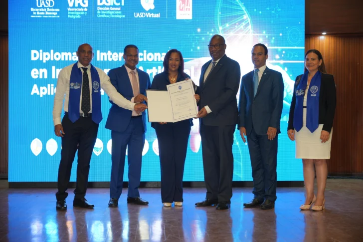 UASD certifica a más de mil profesionales en diplomado sobre Inteligencia Artificial