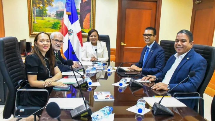 Comisión Especial del Senado escucha a Participación Ciudadana sobre proyecto de ley de libertad de expresión Comisión Especial del Senado escucha a Participación Ciudadana sobre proyecto de ley de libertad de expresión