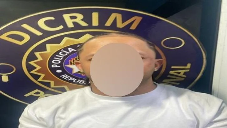 Apresan hombre que gastó más de RD$ 166 mil con tarjetas robadas Apresan hombre que gastó más de RD$ 166 mil con tarjetas robadas