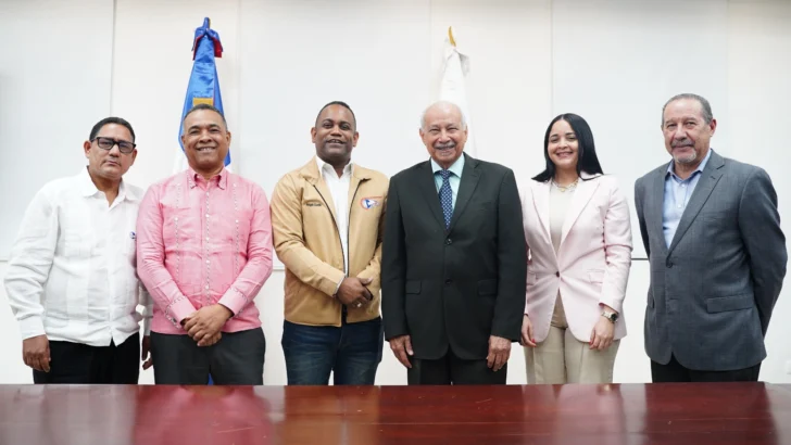 Minerd presenta plataforma con más de 5 mil vacantes docentes Minerd presenta plataforma con más de 5 mil vacantes docentes