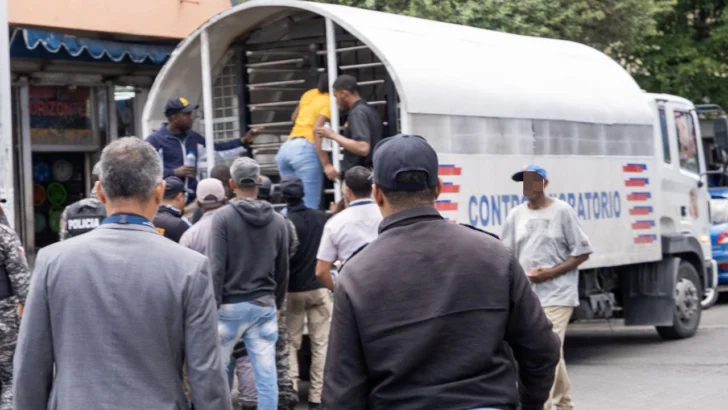 DGM detiene a 1,274 extranjeros en situación irregular durante operativos de control migratorio DGM detiene a 1,274 extranjeros en situación irregular durante operativos de control migratorio