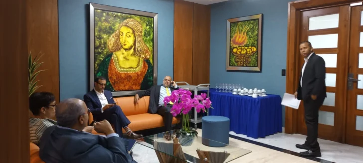 Antonio Espaillat acude a la Procuraduría tras entrega de informe sobre colapso del Jet Set