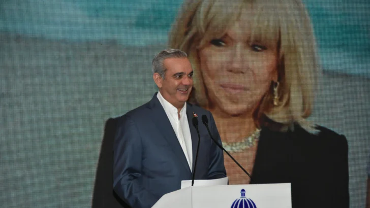 Abinader llama a los aspirantes presidenciales de su partido a respetar las leyes Abinader llama a los aspirantes presidenciales de su partido a respetar las leyes