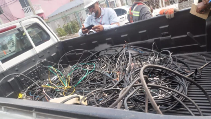 Edeeste desmantela conexiones ilegales en La Altagracia, El Seibo y San Pedro de Macorís Edeeste desmantela conexiones ilegales en La Altagracia, El Seibo y San Pedro de Macorís